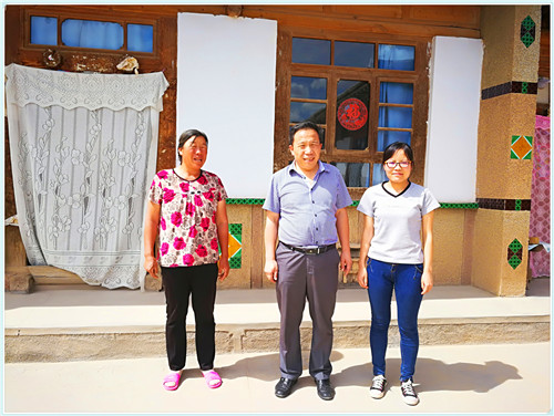 437必赢国际线路暑期走访经济困难学生家庭
